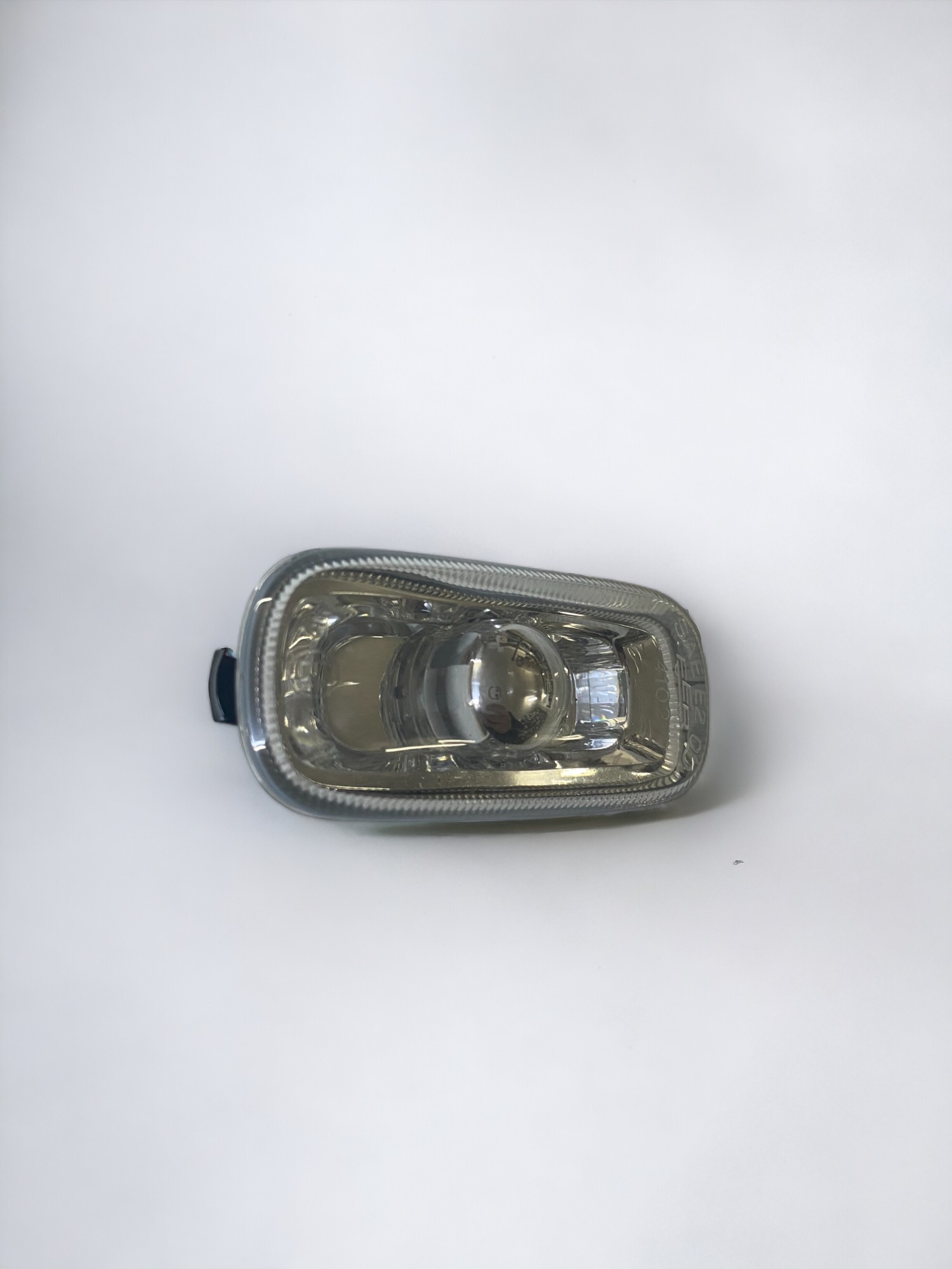 AUDİ A4 2001 - 2005 ÇAMURLUK SİNYALİ LAMBASI ŞEFFAF - resim 1