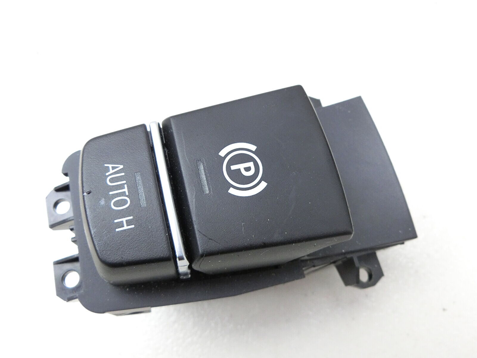 bmw-335d-2014-2016--el-freni-park-dugmesi-61319355233-1.jpg