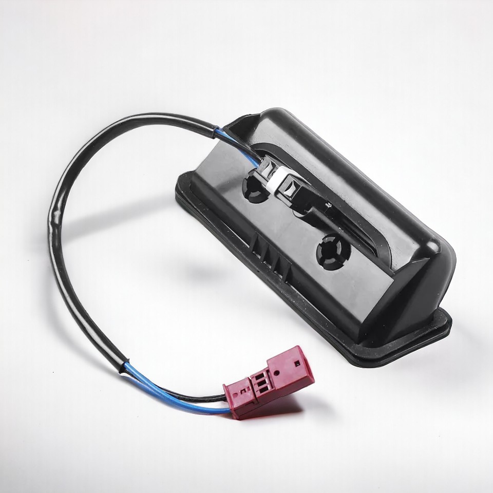 /assets/uploads/bmw-e60-m5-2004---2009-bagaj-acma-dugmesi-tusu-butonu-665ec66ec8dea.jpg
