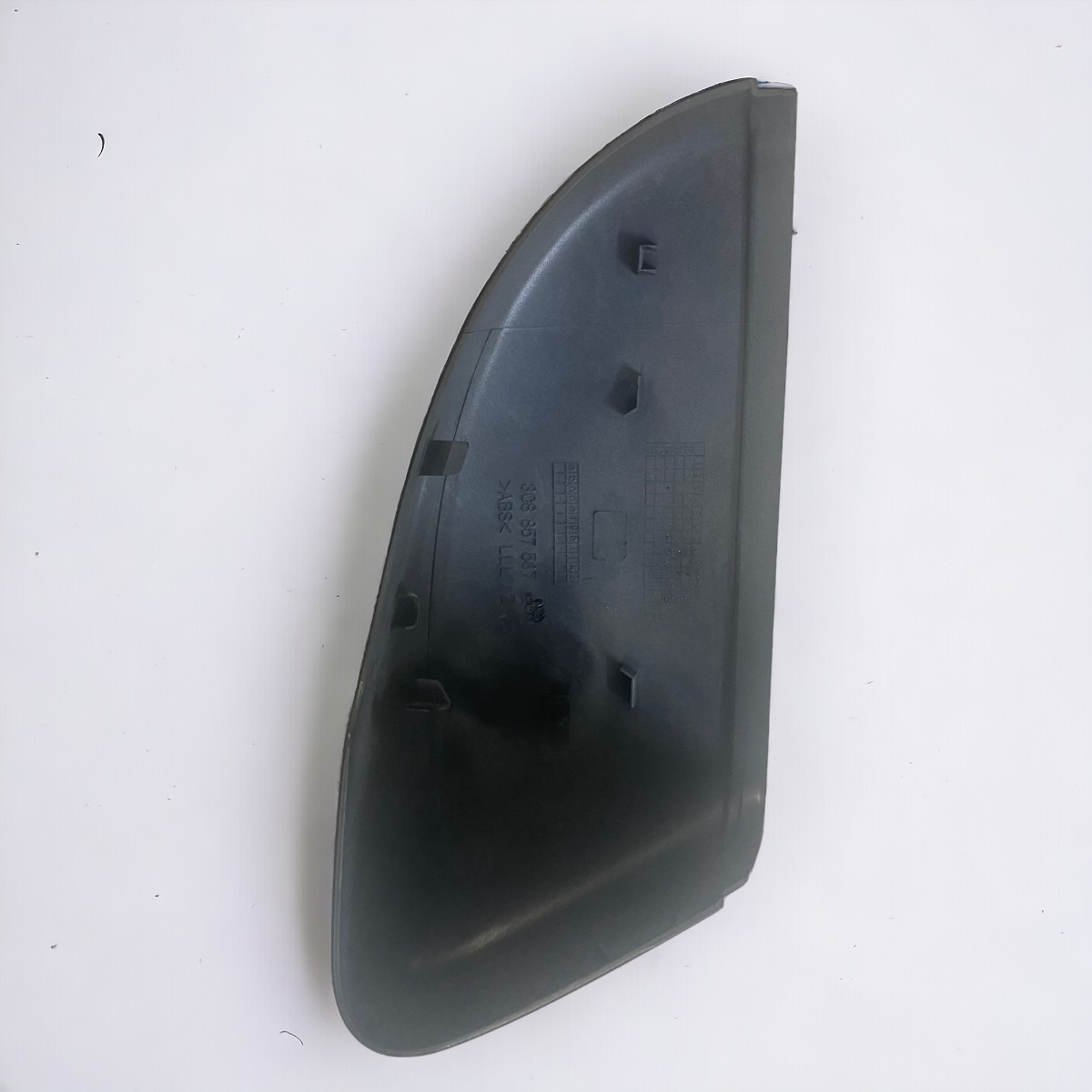 /assets/uploads/passat-b7-2011---2015-sol-ayna-kapagi-siyah-renk-boyali-665ec8766f5e1.jpg