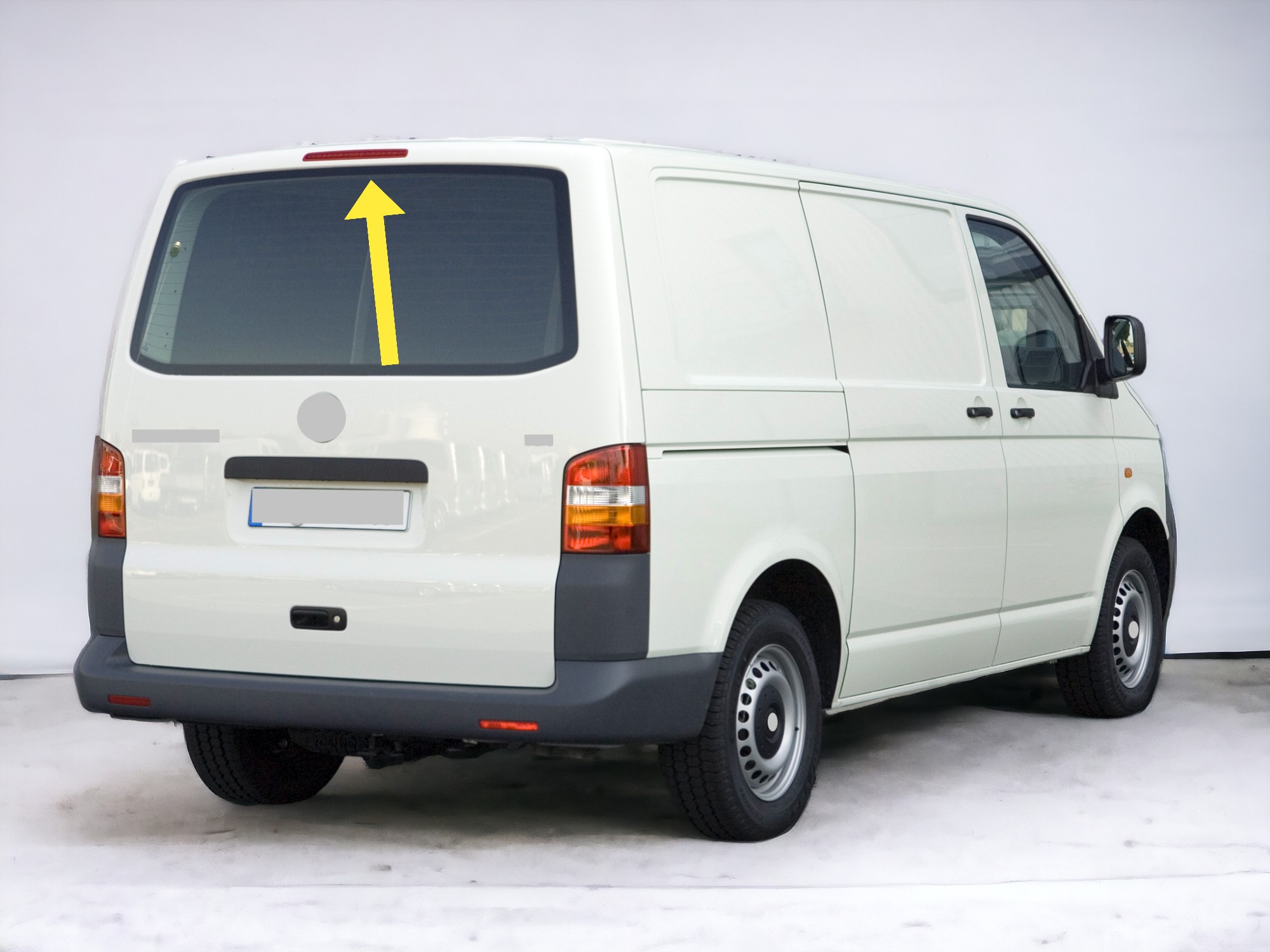 /assets/uploads/transporter-t5-2005---2010-arka-bagaj-orta-stop-lambasi-ucuncu-stop-lambasi-665ec84e01b48.jpg