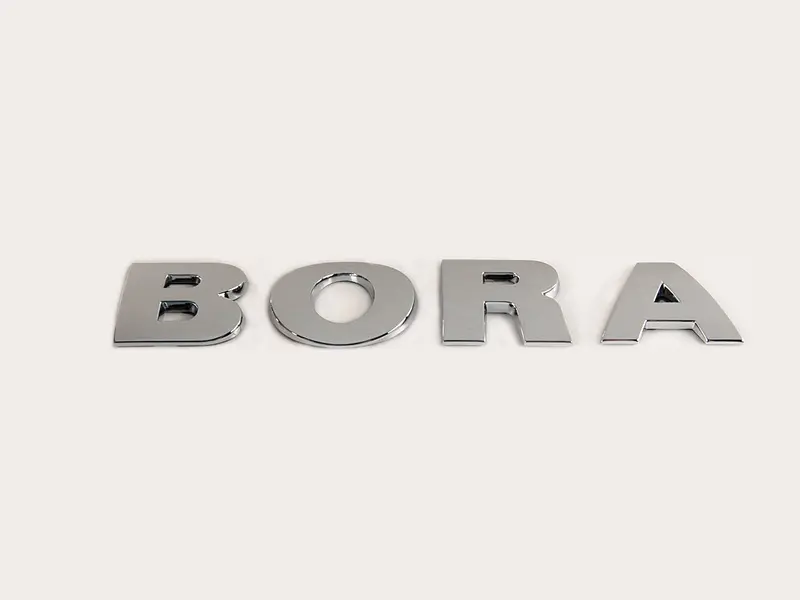 VOLKSWAGEN BORA ARKA BAGAJ YAZISI - resim 1